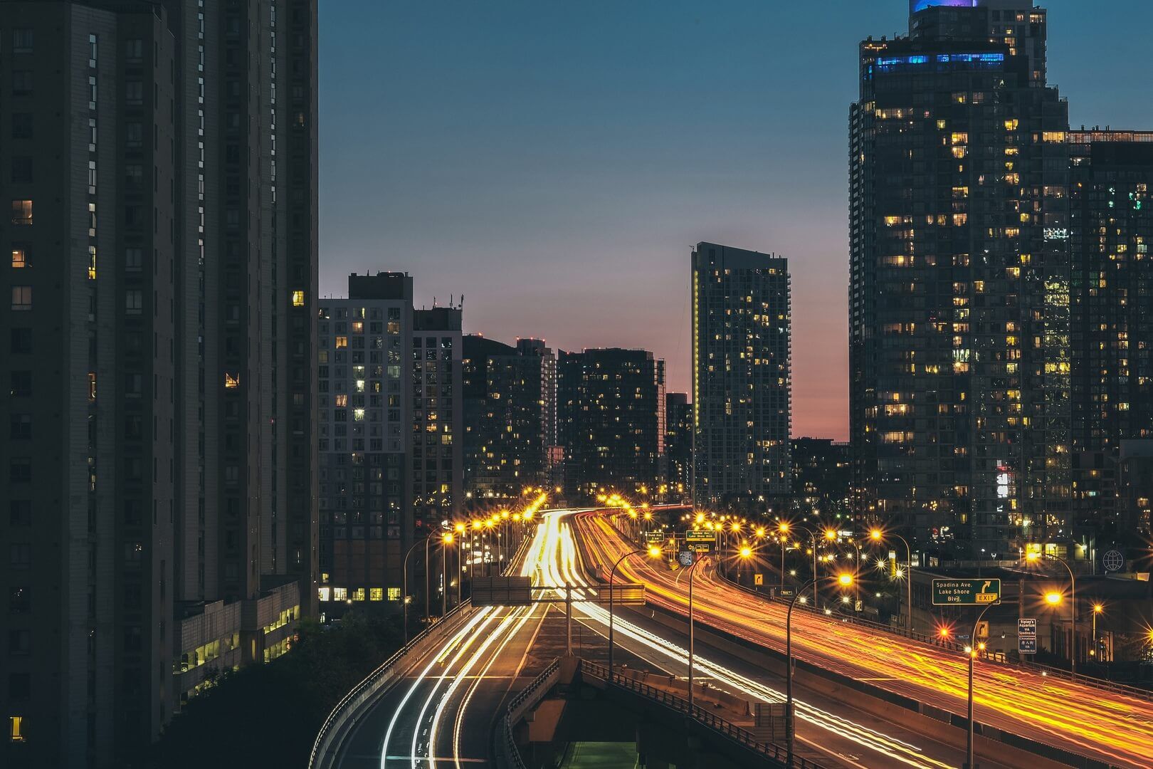horizon-road-skyline-traffic-street-night-869390-pxhere.com (1)